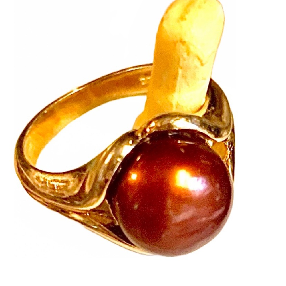 Sterling  Silver 14k plated Pearl ring size 6